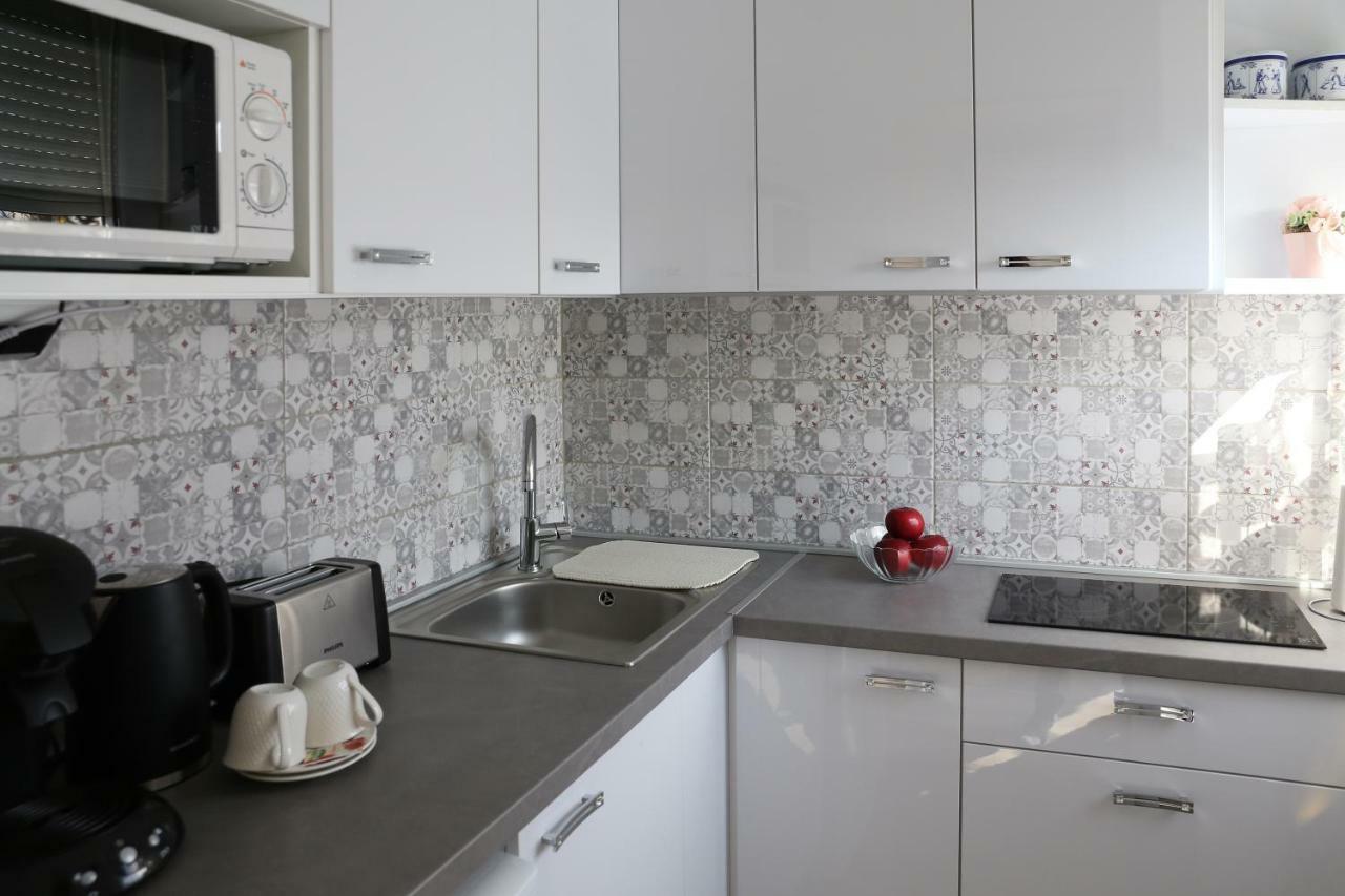 מישקולץ Aliz Apartman מראה חיצוני תמונה